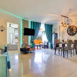 Apartment Luxory Dreamy Sunset, Seafront, Direct Access To The Promenade,wifi,pool,free Parking, Los Cristianos (Tenerife)